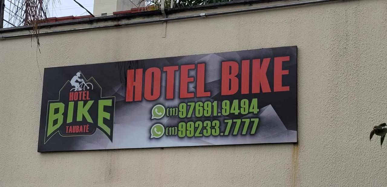 Hotel Flamboyant 陶巴特 外观 照片