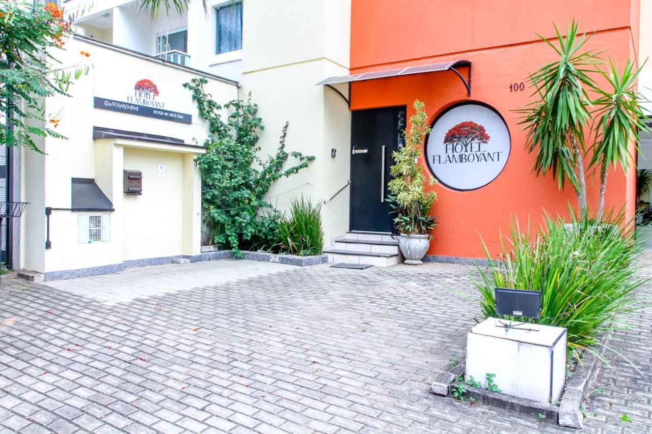 Hotel Flamboyant 陶巴特 外观 照片